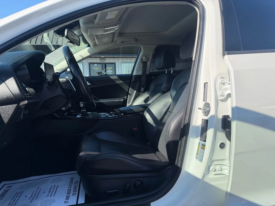 2019 Kia Stinger - Image 13 of 20