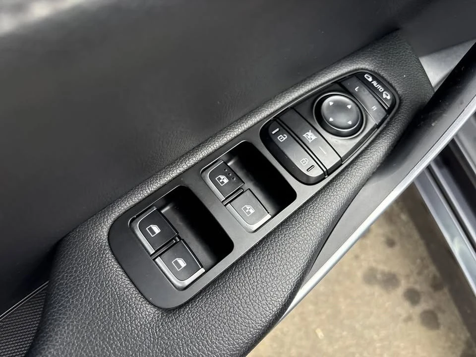 2019 Kia Stinger - Image 15 of 15