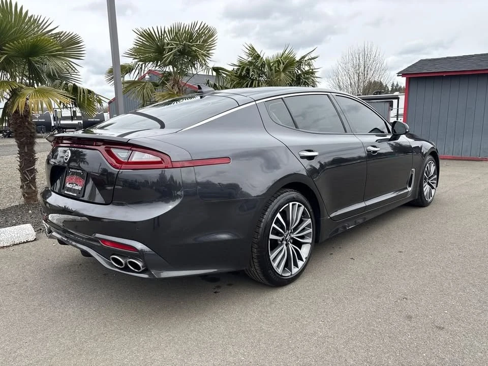 2019 Kia Stinger - Image 5 of 15