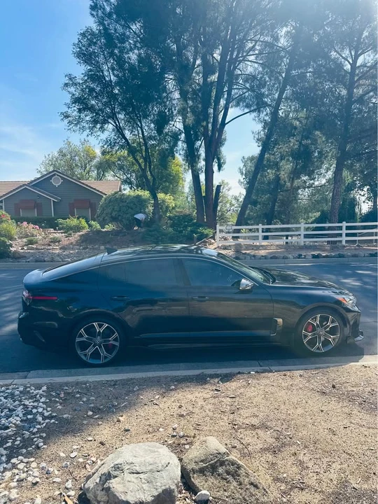 2019 Kia Stinger - Image 8 of 12