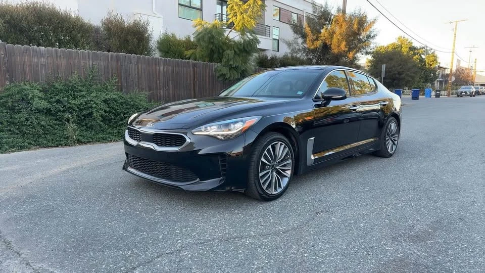 2019 Kia Stinger - Image 3 of 16