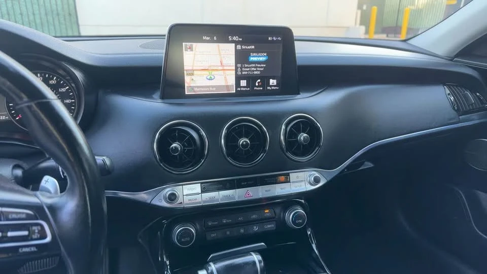 2019 Kia Stinger - Image 7 of 16