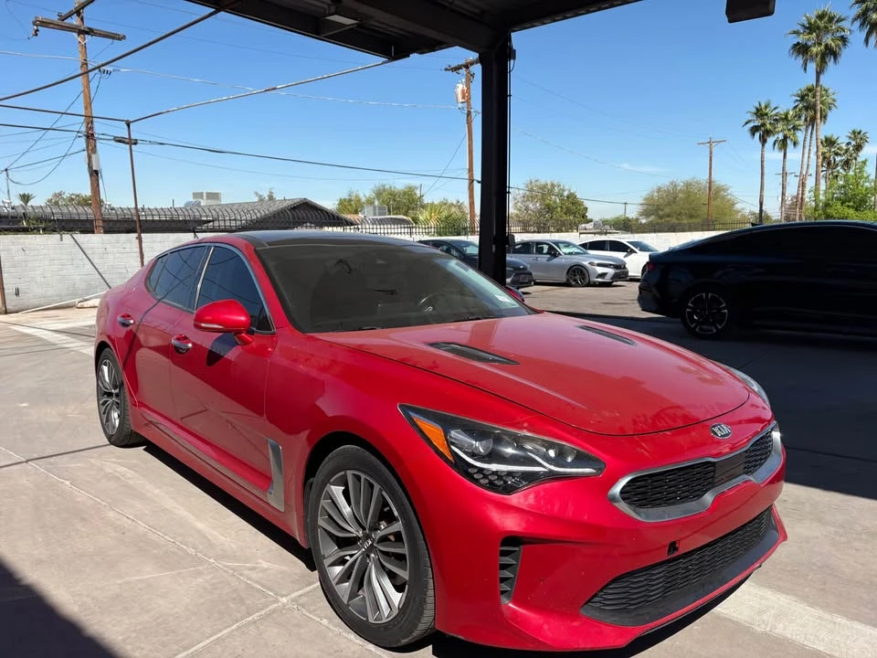 2019 Kia Stinger - Image 4 of 7