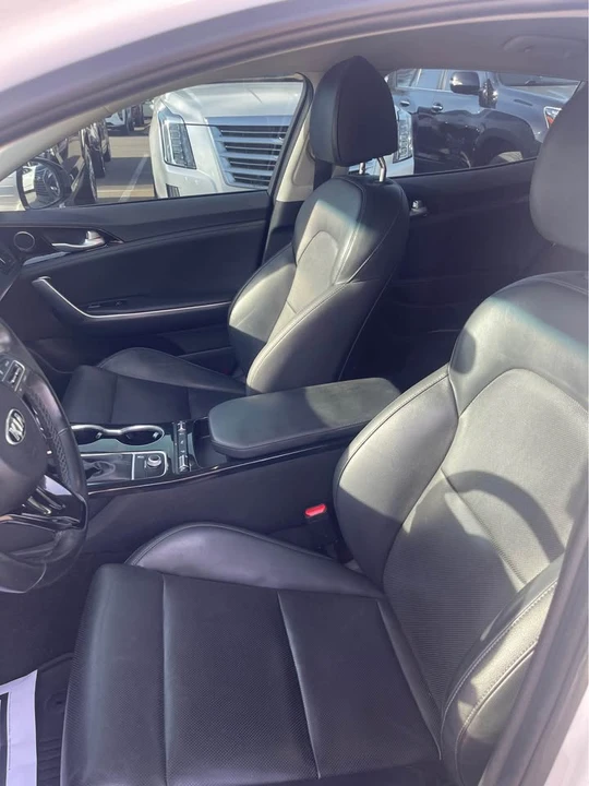2019 Kia Stinger - Image 6 of 7
