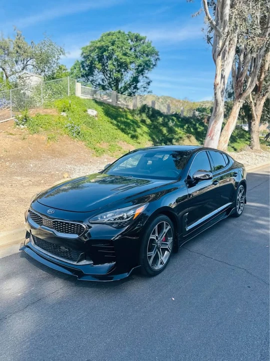 2019 Kia Stinger - Image 9 of 12