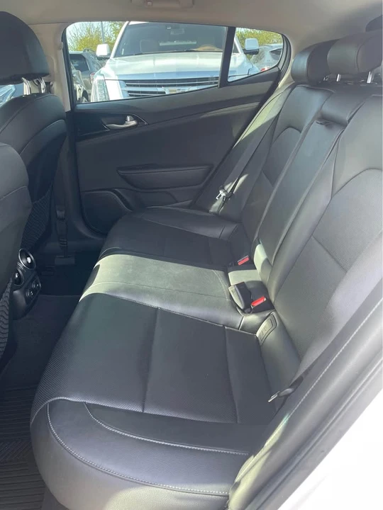 2019 Kia Stinger - Image 7 of 7