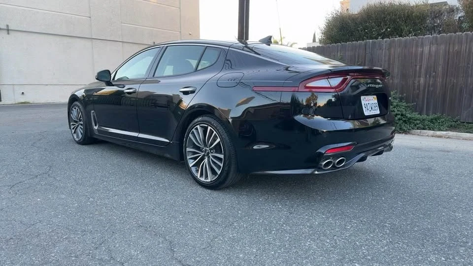2019 Kia Stinger - Image 4 of 16