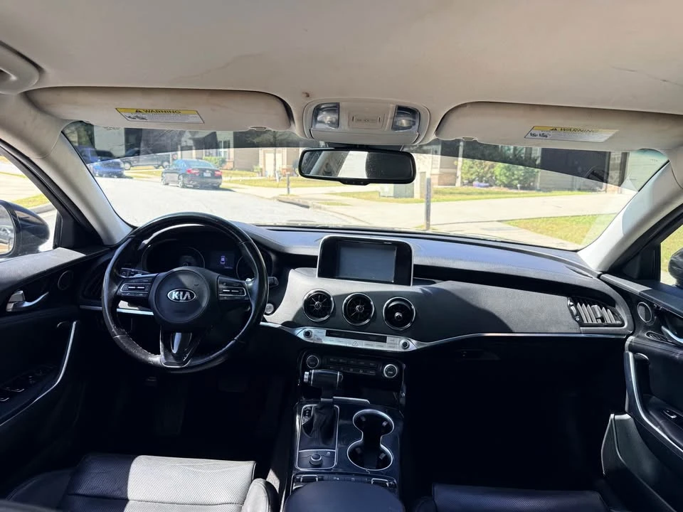 2019 Kia Stinger - Image 18 of 21