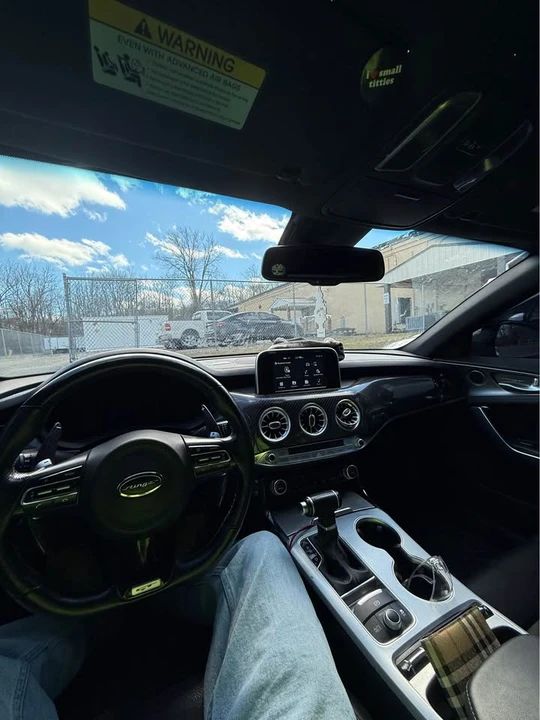2019 Kia Stinger - Image 4 of 7
