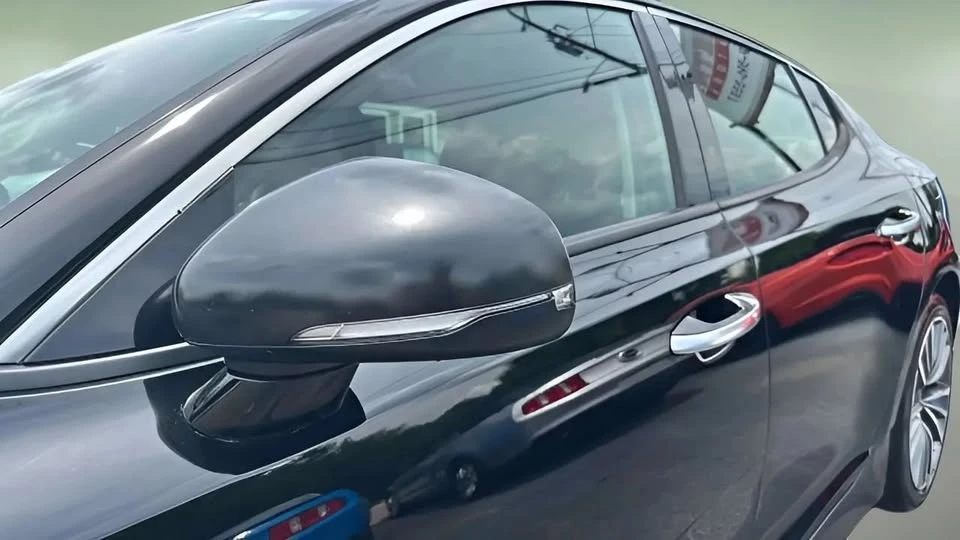 2019 Kia Stinger - Image 10 of 13