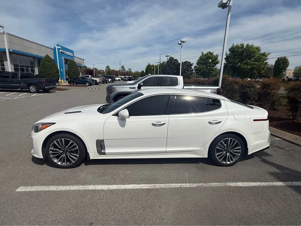 2019 Kia Stinger - Image 3 of 12