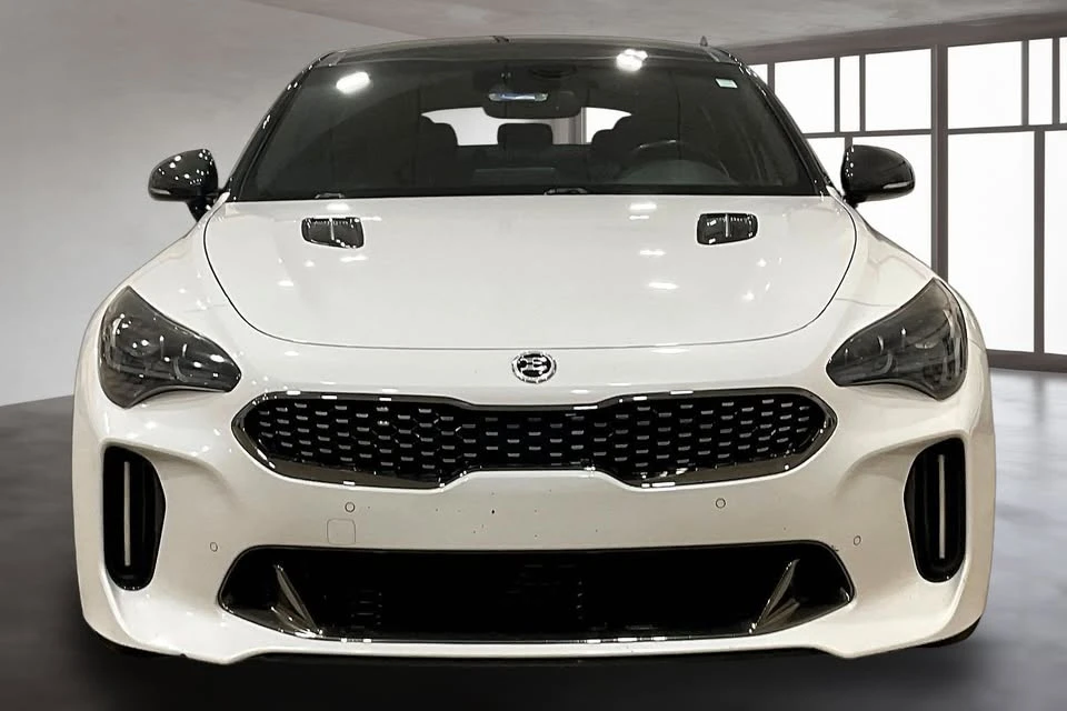 2019 Kia Stinger - Image 3 of 6