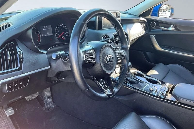 2019 Kia Stinger - Image 11 of 20