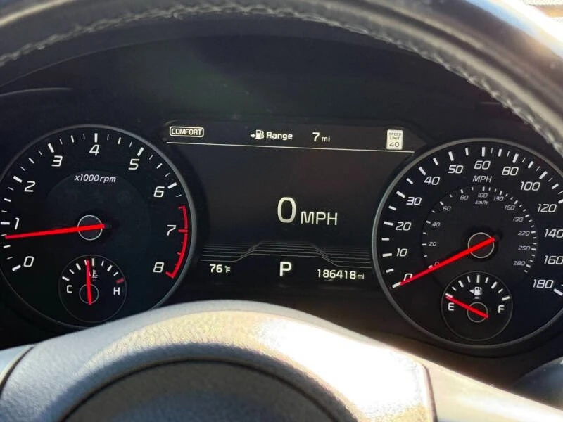 2019 Kia Stinger - Image 14 of 20