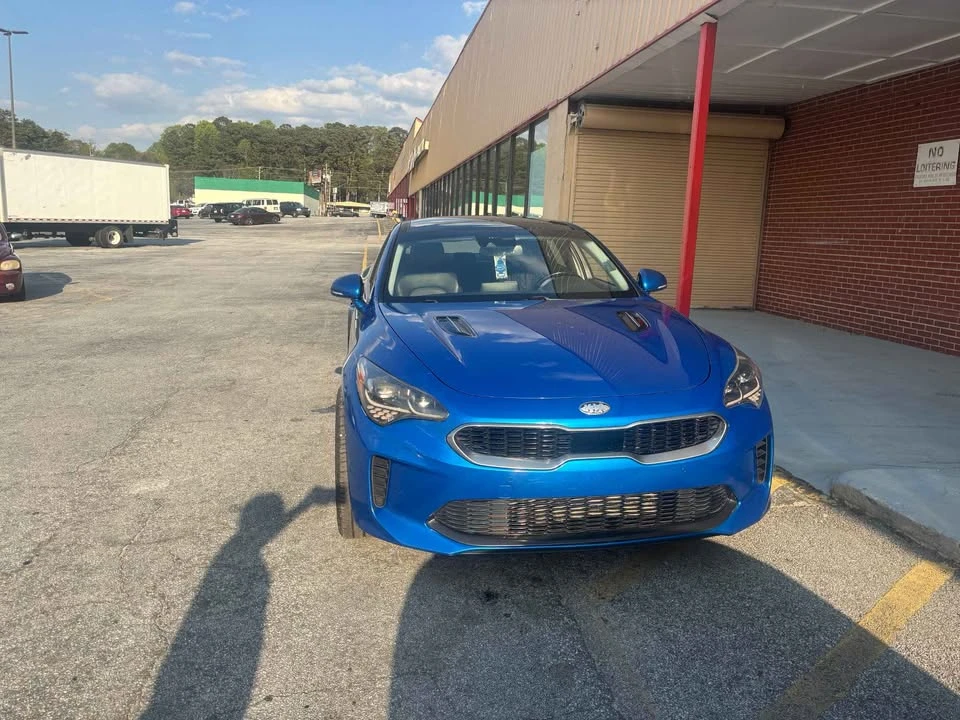 2019 Kia Stinger - Image 2 of 2