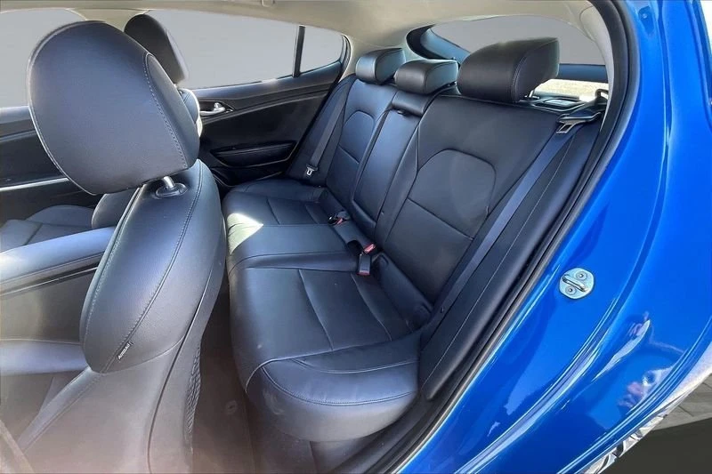 2019 Kia Stinger - Image 18 of 20