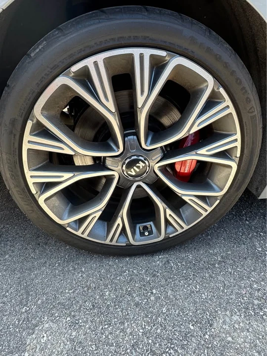 2019 Kia Stinger - Image 4 of 14