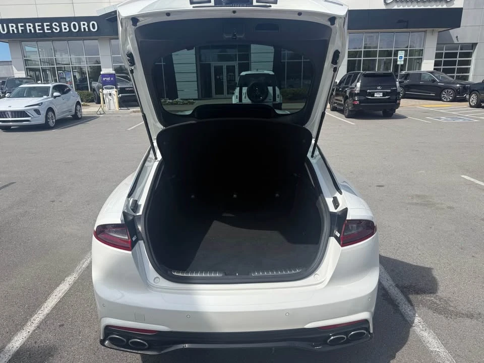2019 Kia Stinger - Image 5 of 12