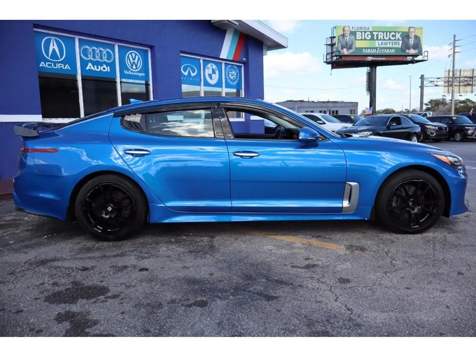 2019 Kia Stinger - Image 8 of 19
