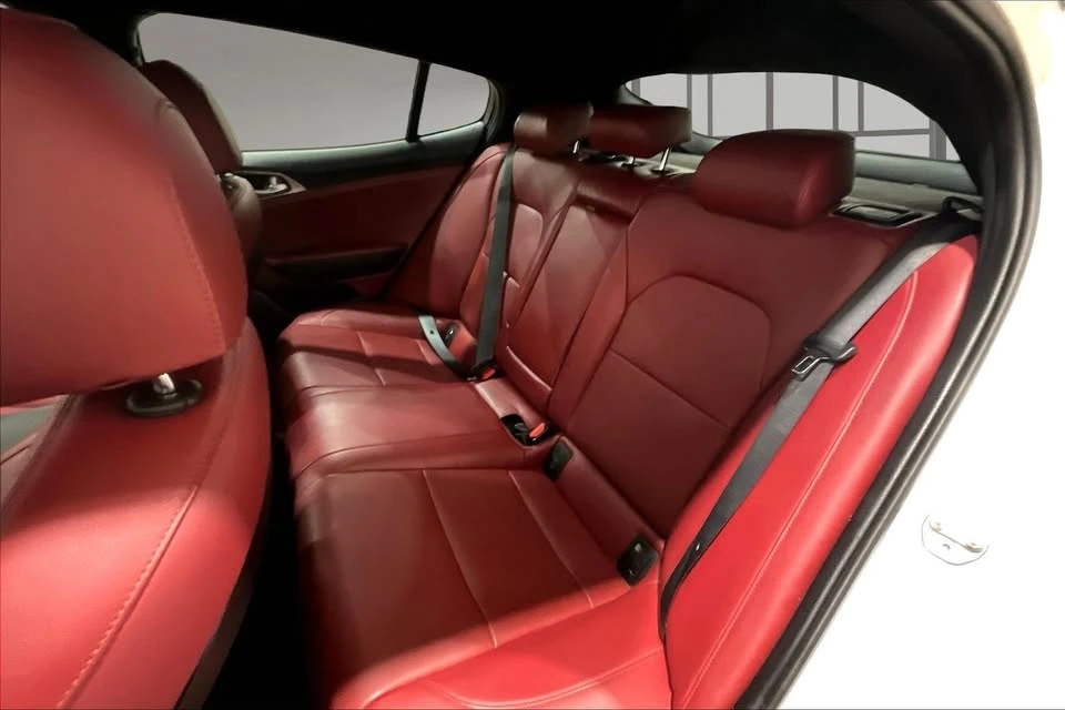 2019 Kia Stinger - Image 6 of 6