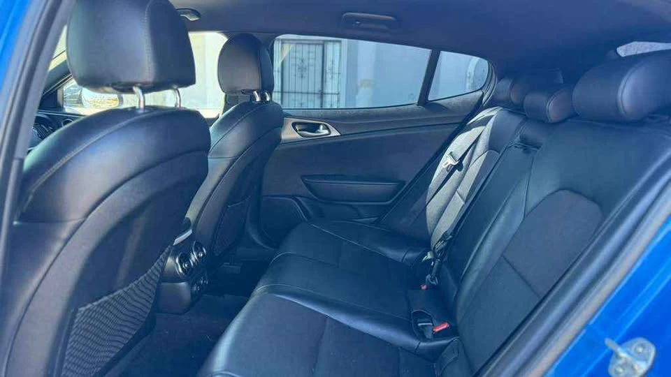 2019 Kia Stinger - Image 5 of 10