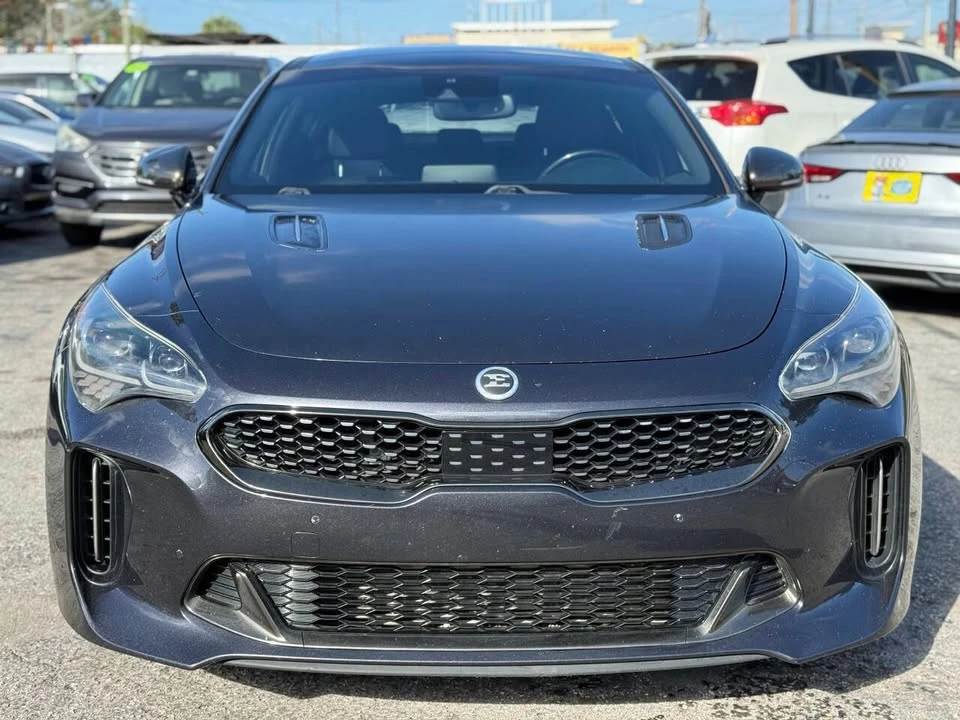 2019 Kia Stinger - Image 10 of 20