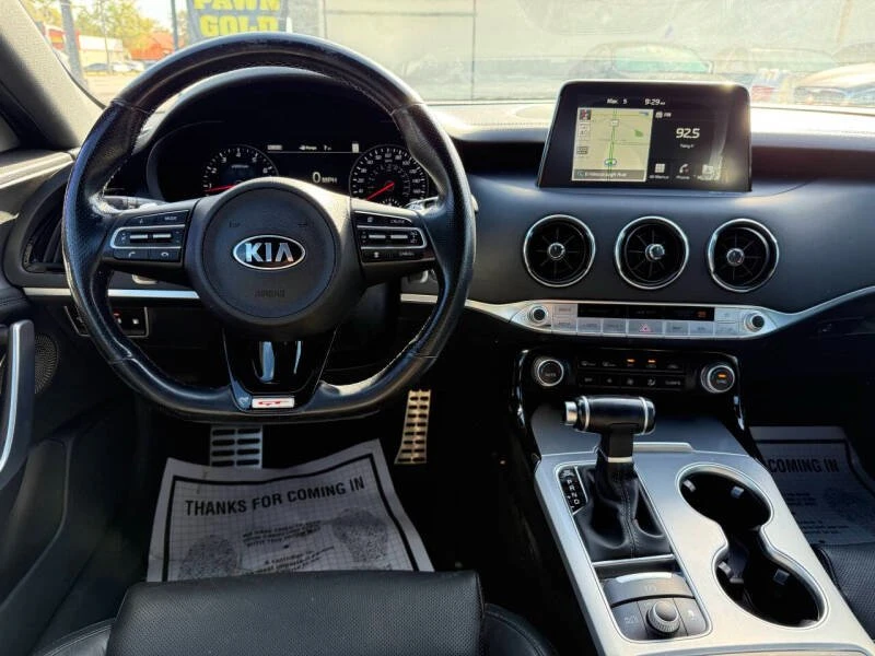 2019 Kia Stinger - Image 12 of 20