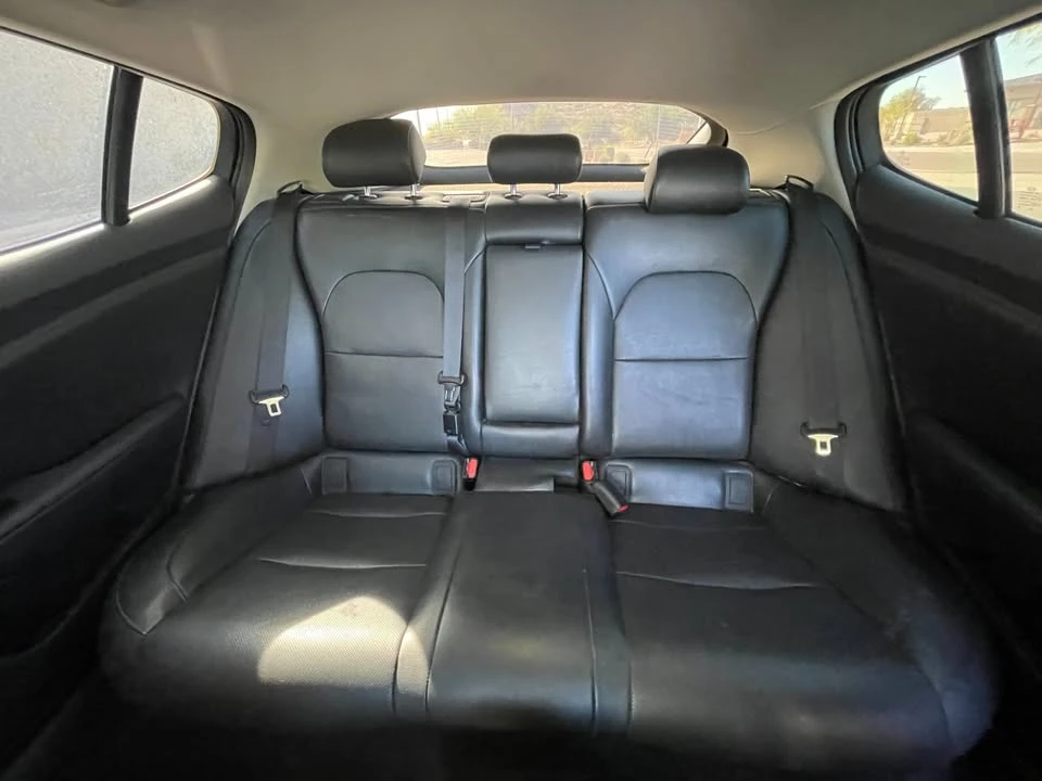 2019 Kia Stinger - Image 8 of 11