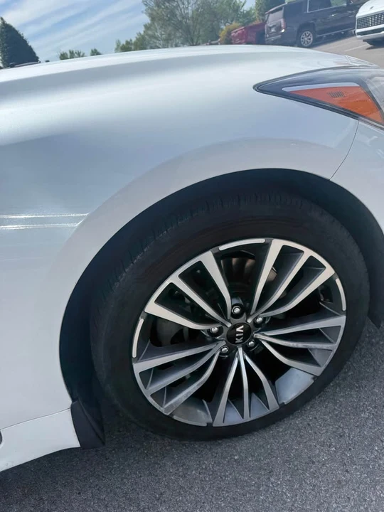2019 Kia Stinger - Image 7 of 12