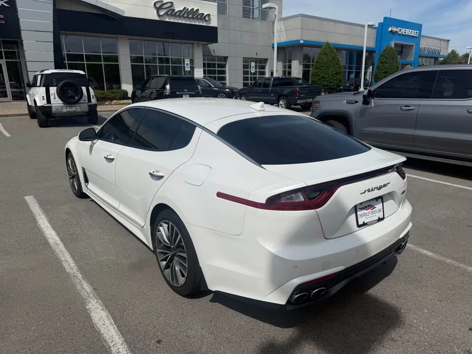 2019 Kia Stinger - Image 2 of 12