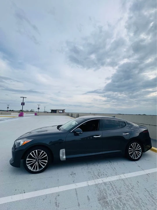 2019 Kia Stinger - Image 4 of 7