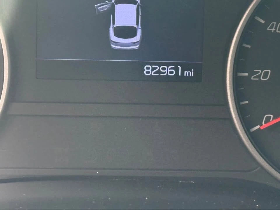 2019 Kia Stinger - Image 12 of 12