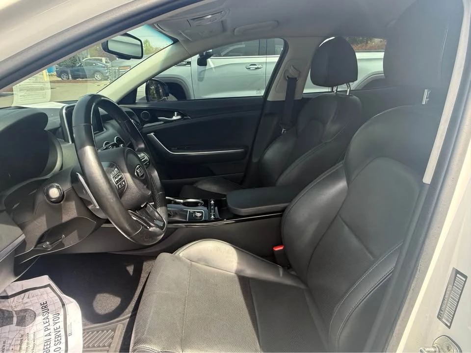 2019 Kia Stinger - Image 11 of 12