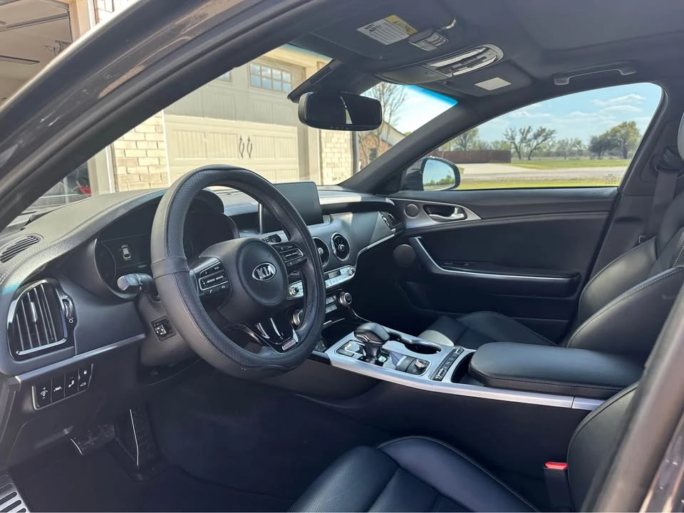 2019 Kia Stinger - Image 7 of 11