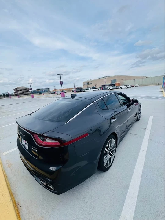 2019 Kia Stinger - Image 6 of 7