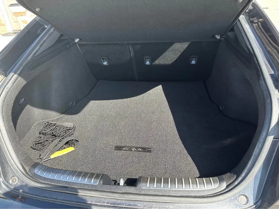 2019 Kia Stinger - Image 8 of 11