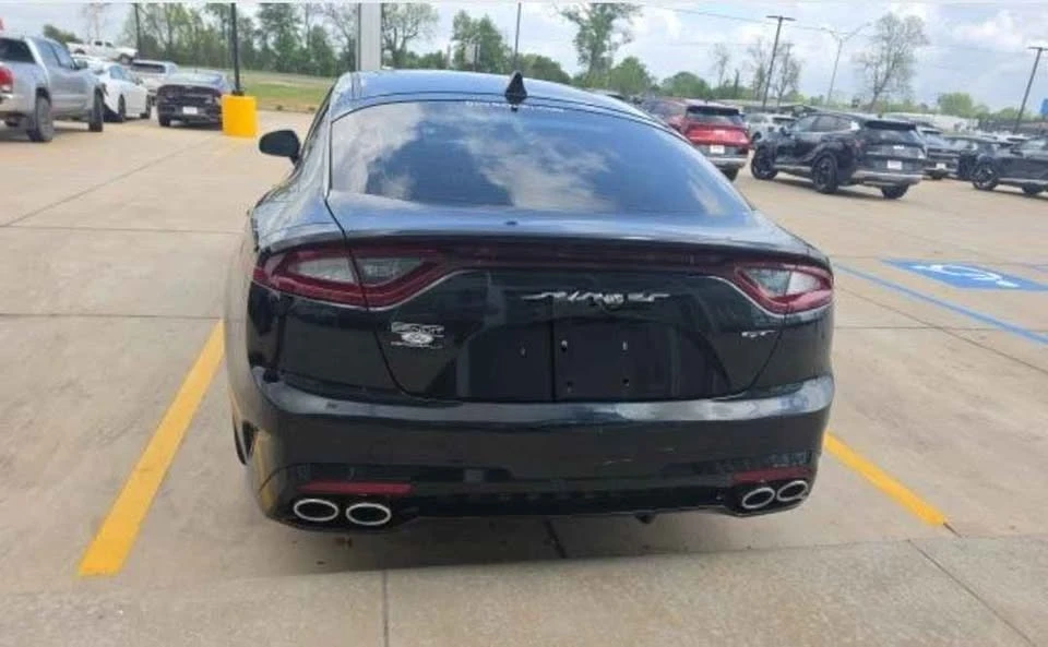 2019 Kia Stinger - Image 4 of 5