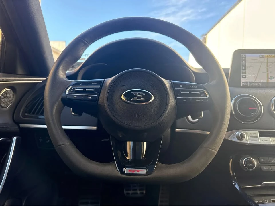 2019 Kia Stinger - Image 19 of 20
