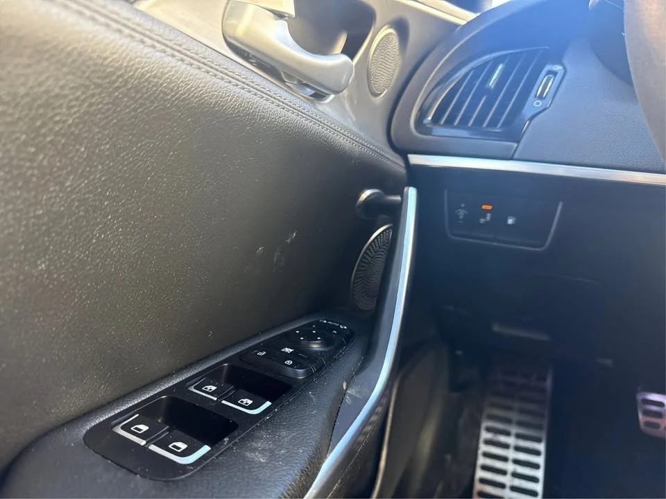 2019 Kia Stinger - Image 20 of 20