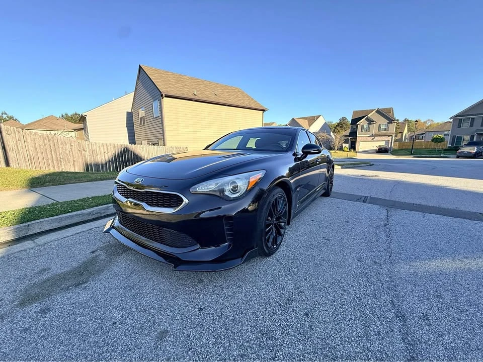 2019 Kia Stinger - Image 2 of 21