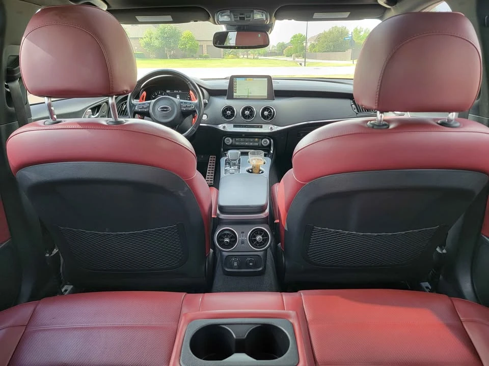 2019 Kia Stinger - Image 18 of 20