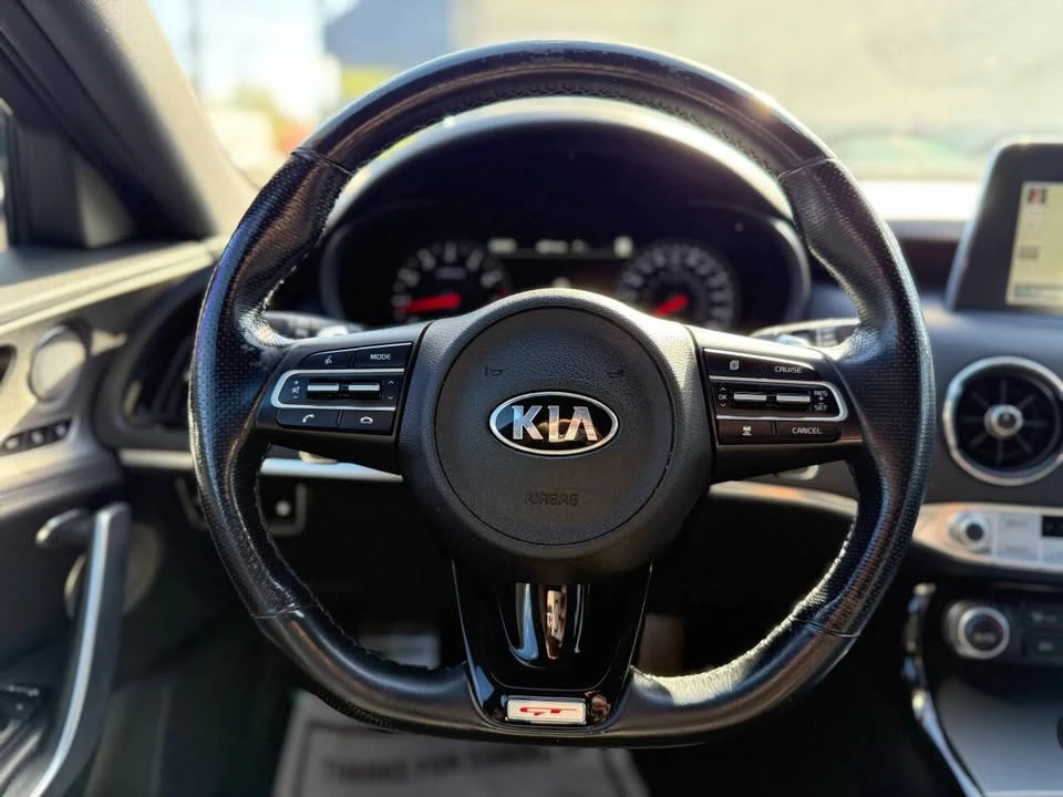 2019 Kia Stinger - Image 15 of 20