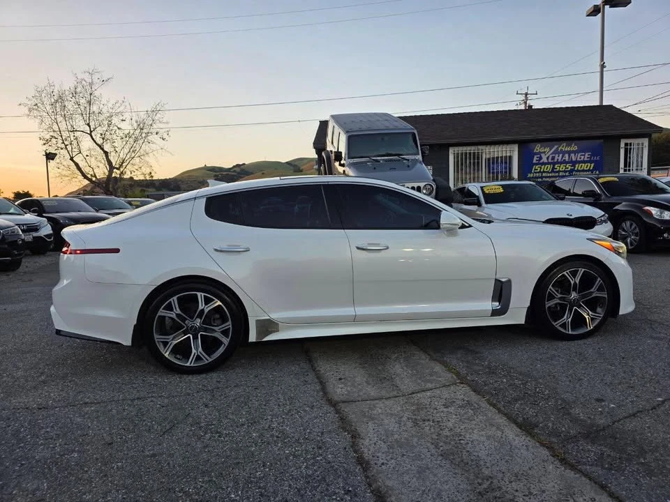 2019 Kia Stinger - Image 3 of 20