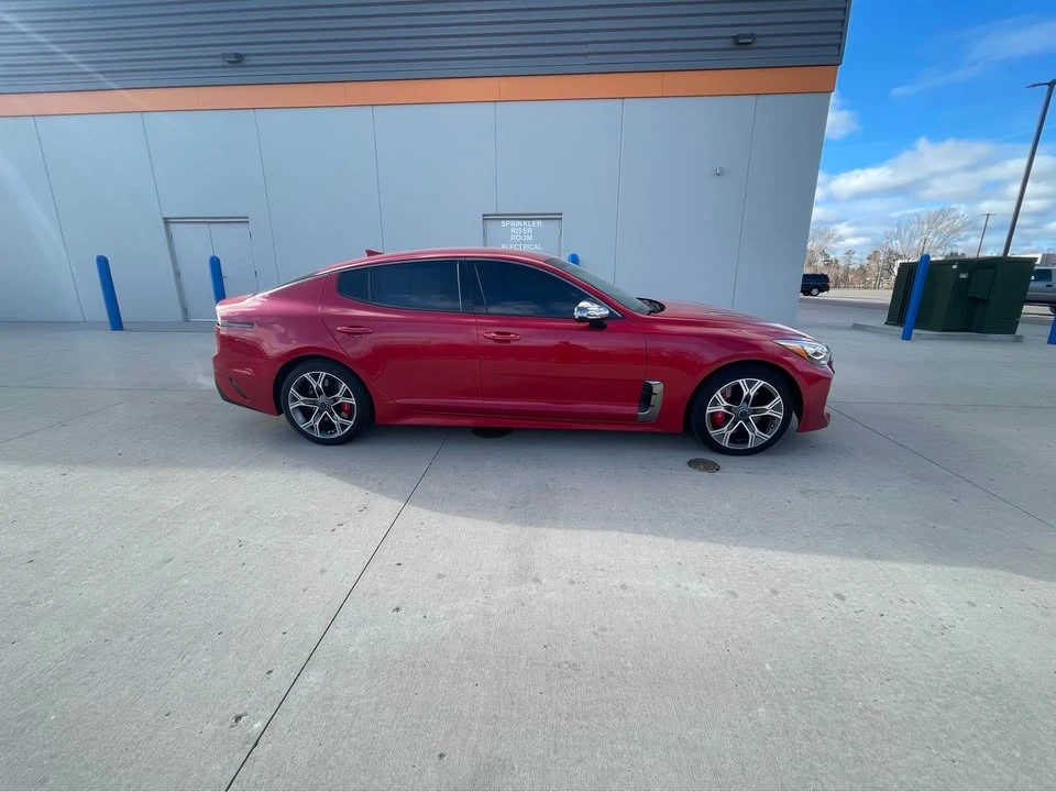 2019 Kia Stinger - Image 5 of 13