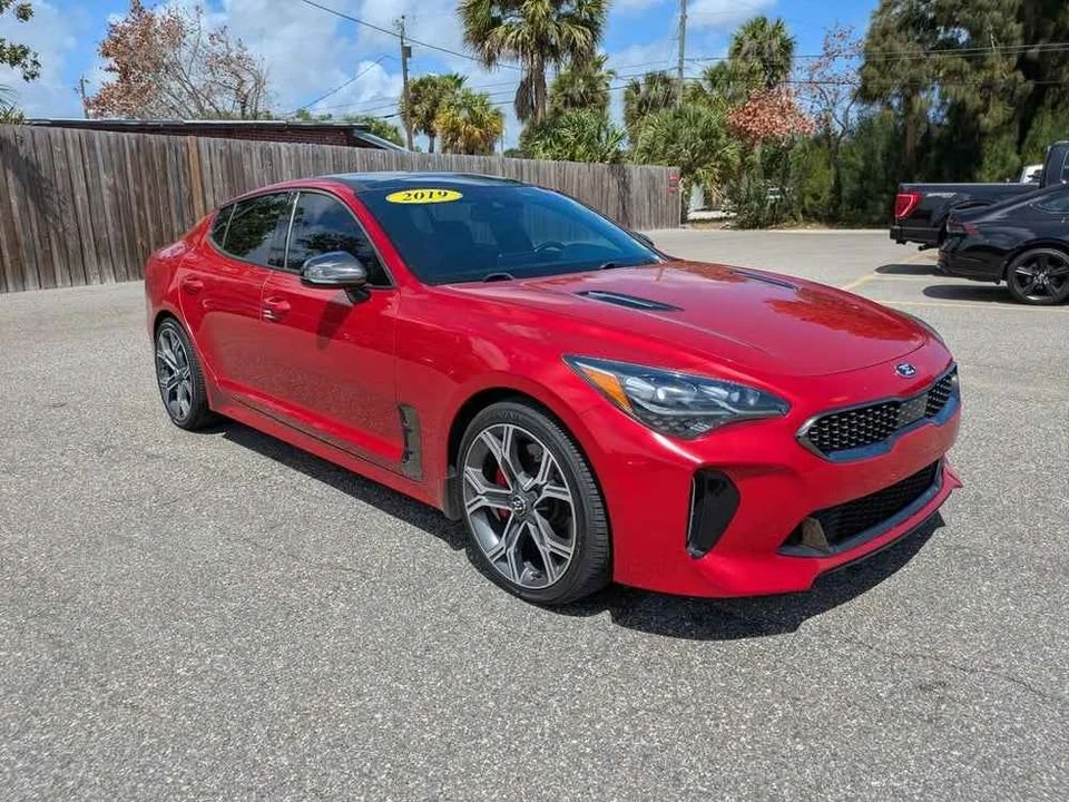 2019 Kia Stinger - Image 3 of 13