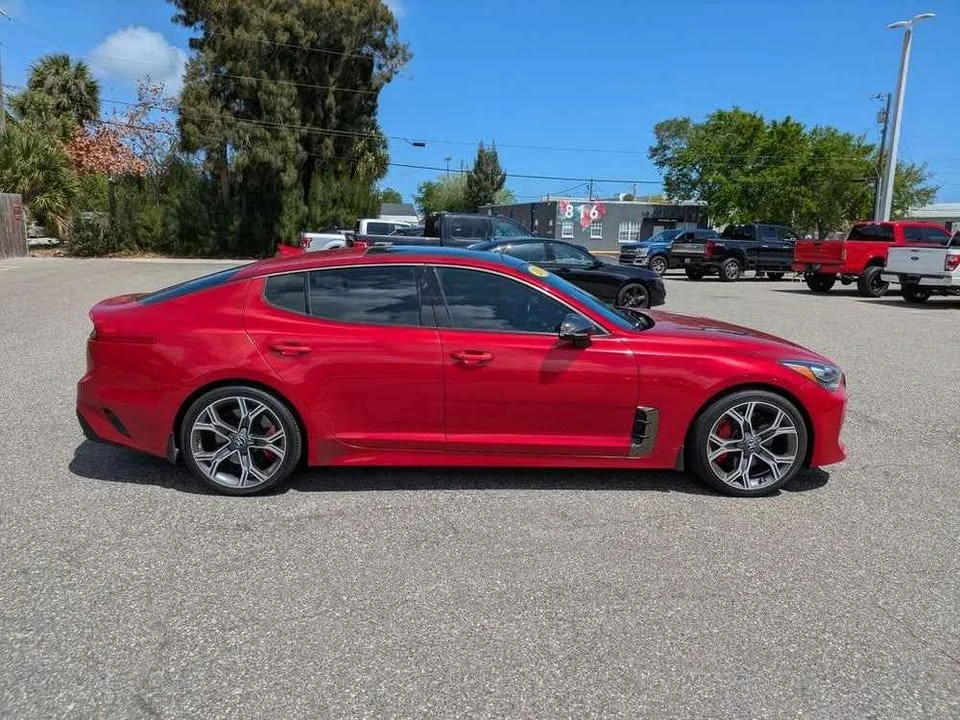 2019 Kia Stinger - Image 4 of 13