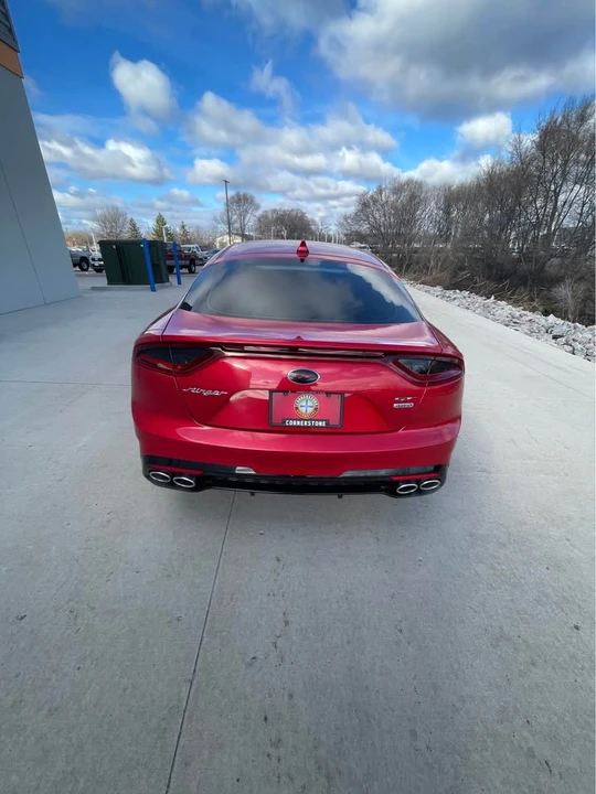 2019 Kia Stinger - Image 7 of 13