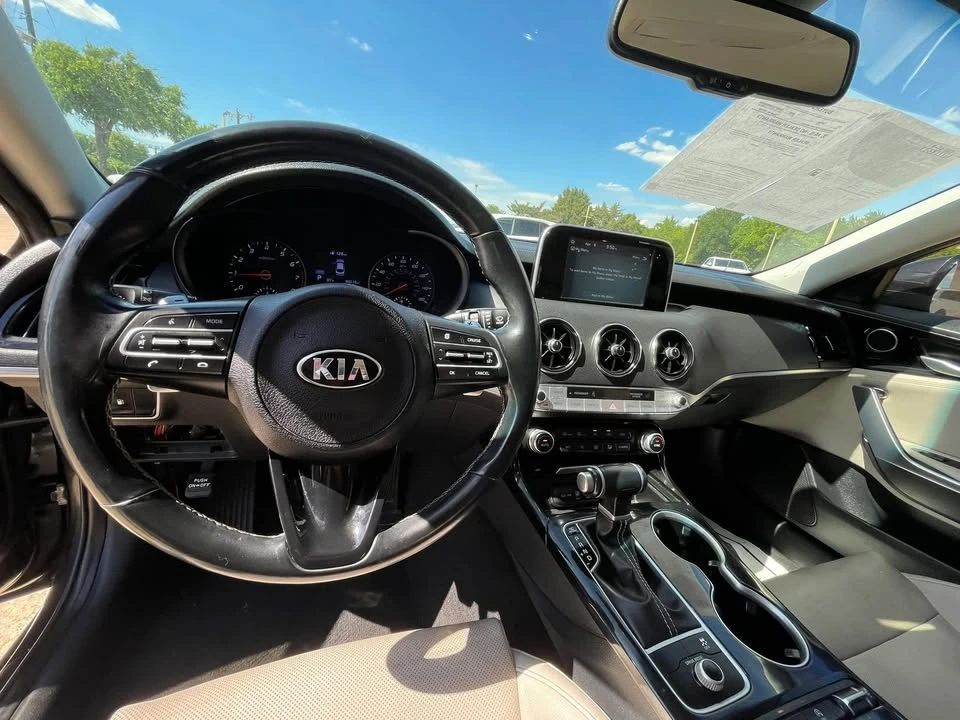 2019 Kia Stinger - Image 3 of 3