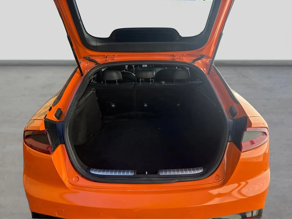 2019 Kia Stinger - Image 15 of 20