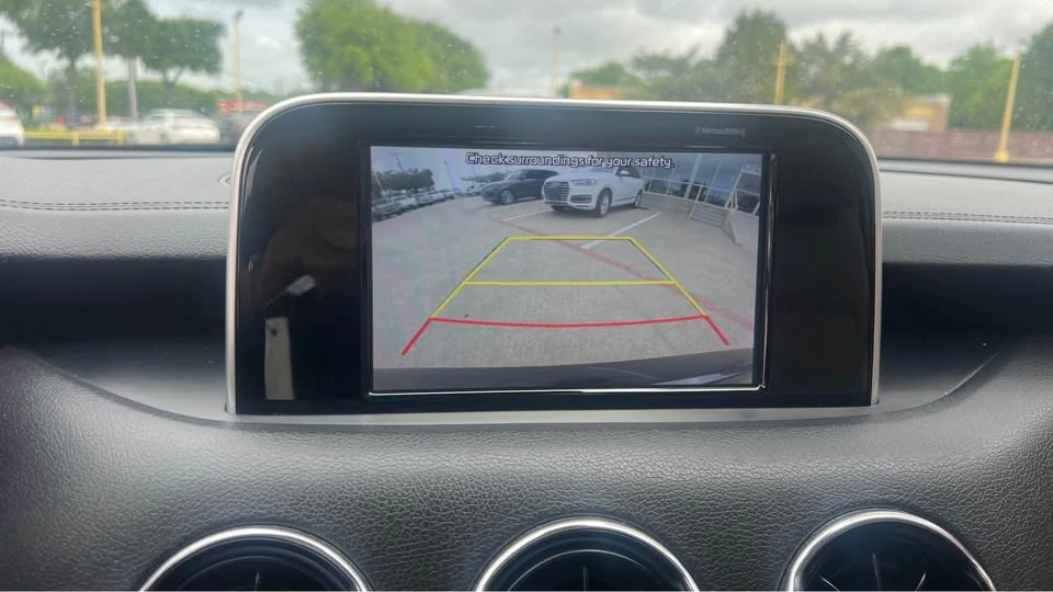 2019 Kia Stinger - Image 12 of 15